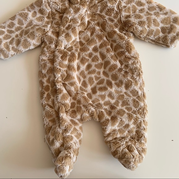 [BOGO ✨] Fall/Winter Suit 🍂✨ - Picture 3 of 6